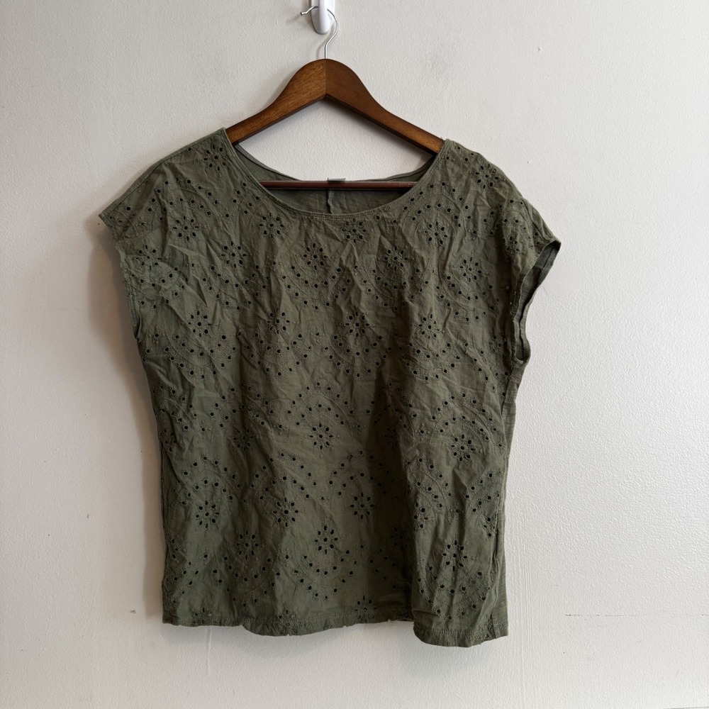 Old Navy Women's S Olive Green Eyelet Short Sleeve Top 100% Cotton Fall Fairy
